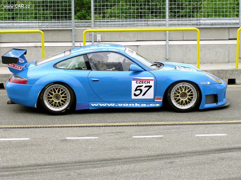 Jan Vonka Porsche 996 v Brn 2004 @ foto Holub